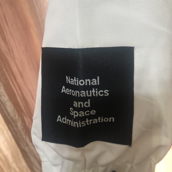 Forever 21 jacket - Picture 2 of 6